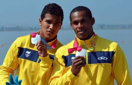 Erlon Silva e Ronilson Oliveira, classificados para a prova de C2 1000 de canoagem velocidade nos Jogos Olímpicos de Londres / Foto:  Divulgação 